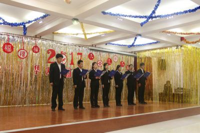 元旦聯(lián)歡會(huì)詩朗誦